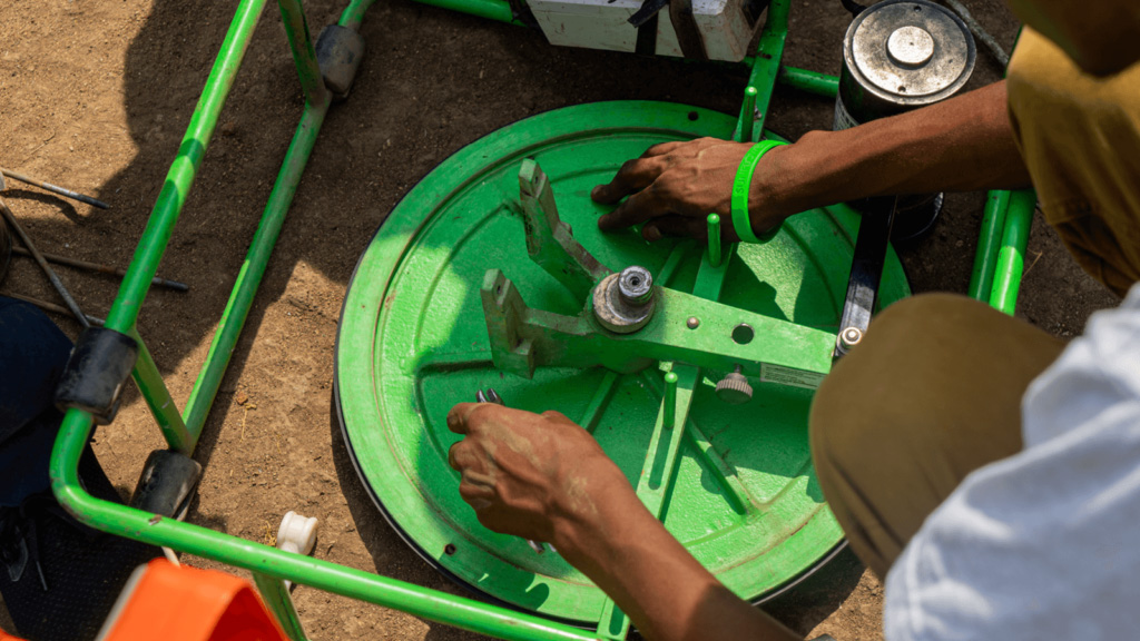 Repairing-a-solar-water-pump